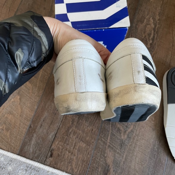 Authentic Golden Goose Superstar Sneaker - Picture 7 of 16